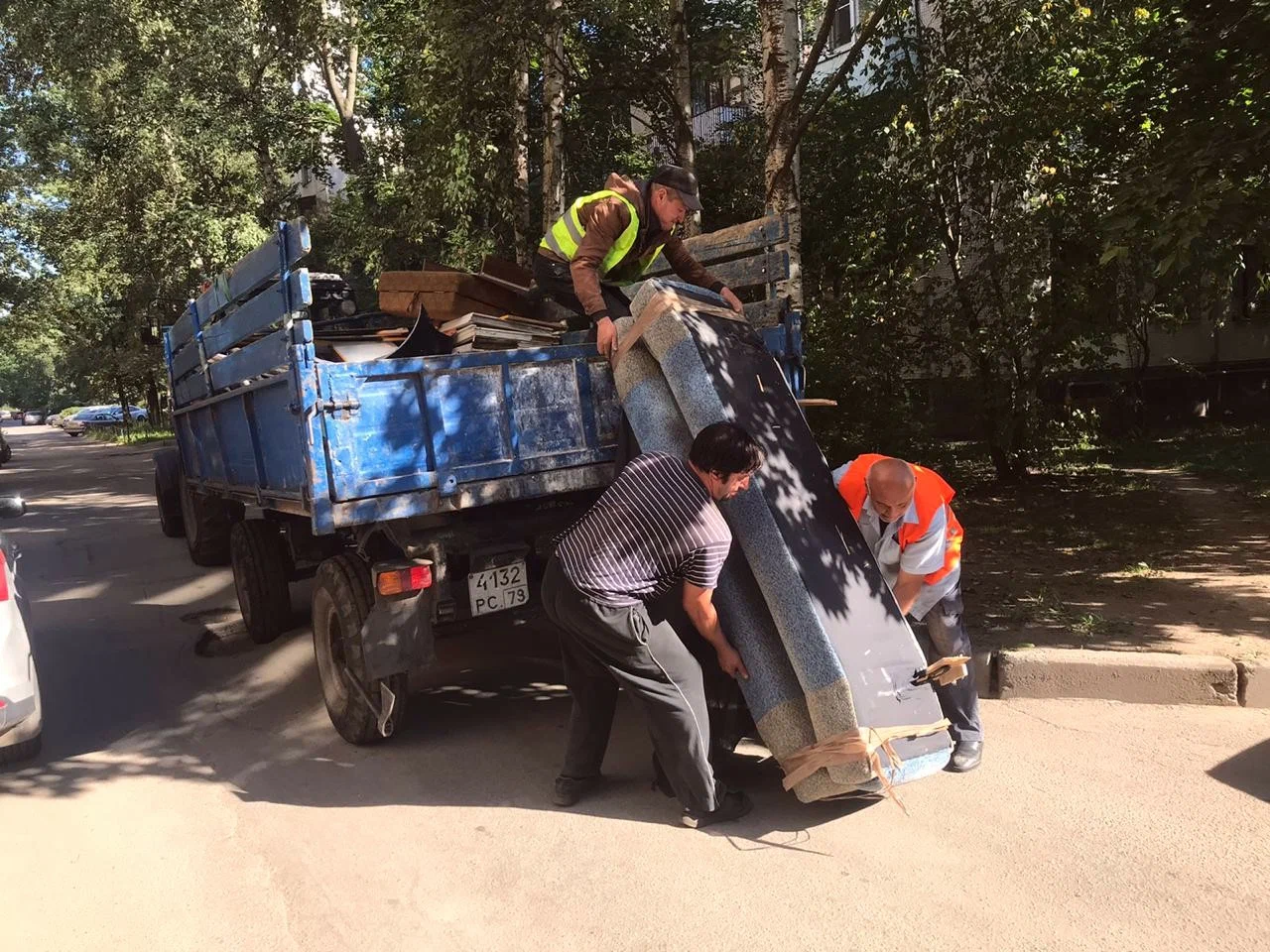 Профессиональный вывоз крупногабаритного мусора в Ханты-Мансийске в октябре