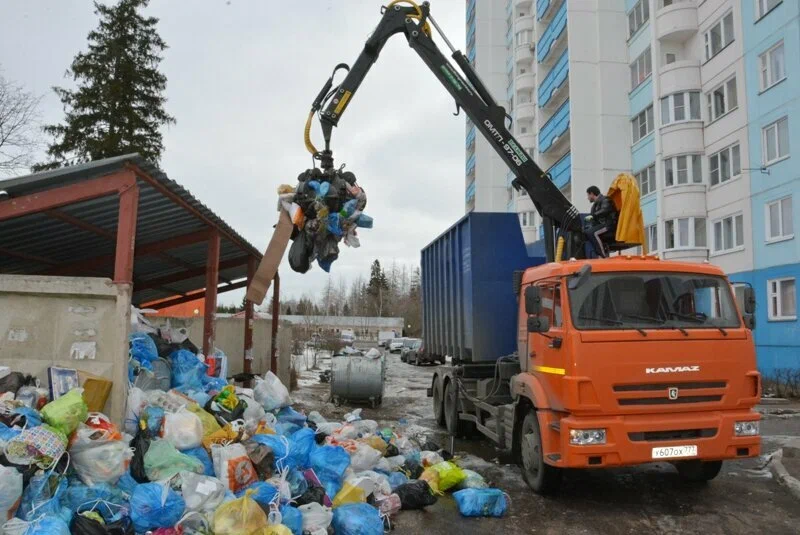 Вывоз бытового мусора в Ханты-Мансийске с погрузкой в октябре