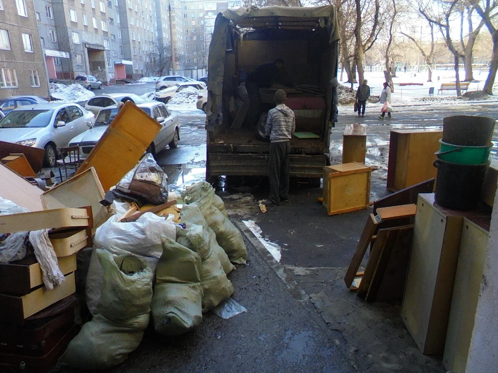 Вывоз мусора из подвала с утилизацией в Ханты-Мансийске в октябре