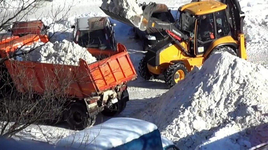 Вывоз снега с погрузкой в Ханты-Мансийске для организаций и частных лиц в октябре